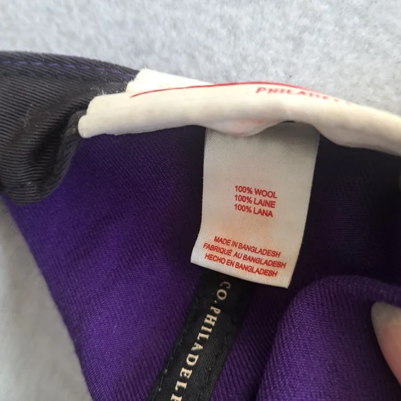 Mitchell & Ness Toronto Raptors two-tone snapback cap in purple and red - Picture 10 of 11